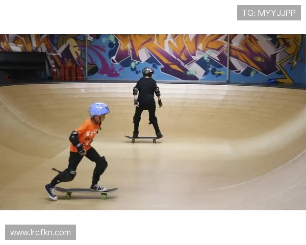 滑板人生的追逐与坚持周秀英的梦想与挑战对话